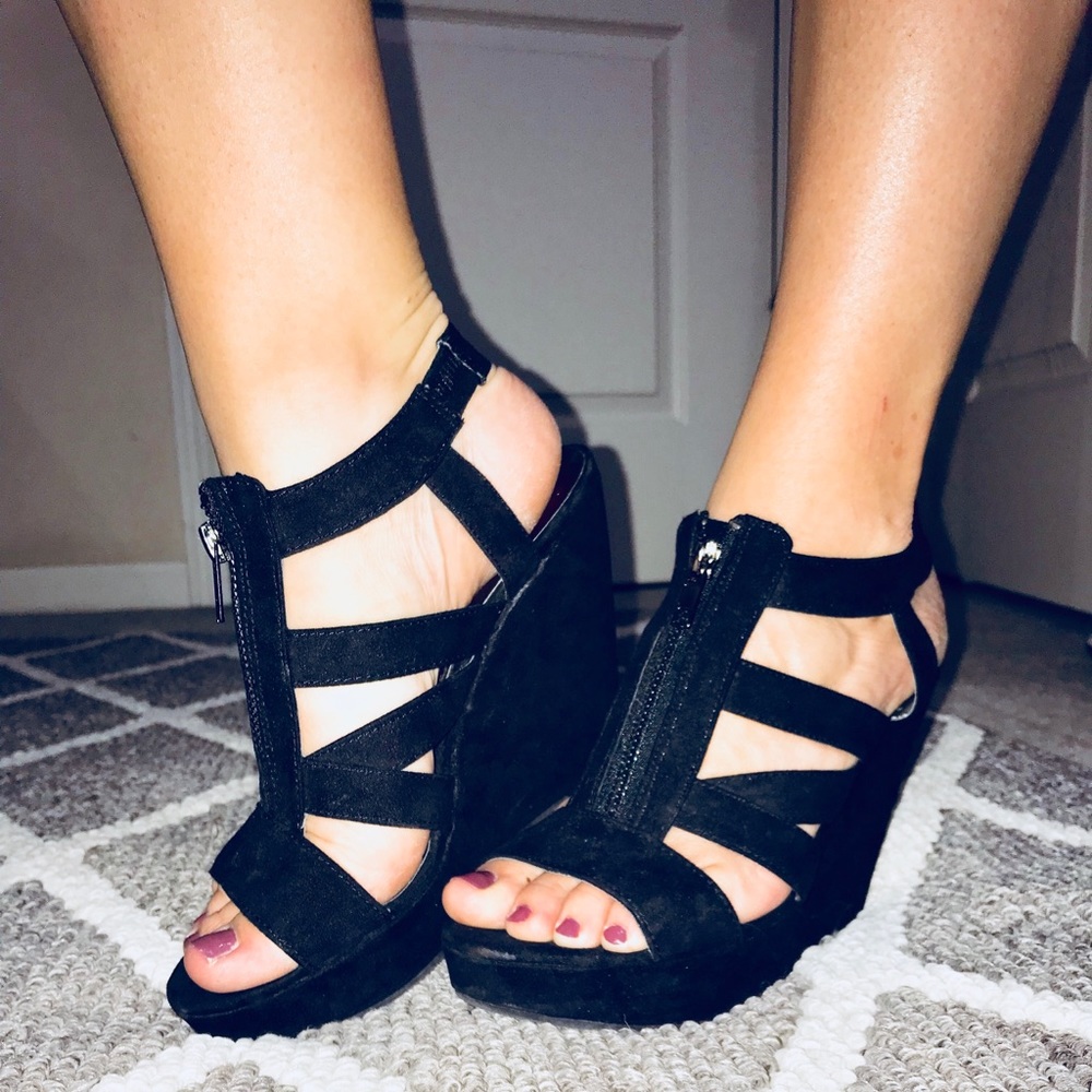 Carlos Santana Zip Up Wedges
